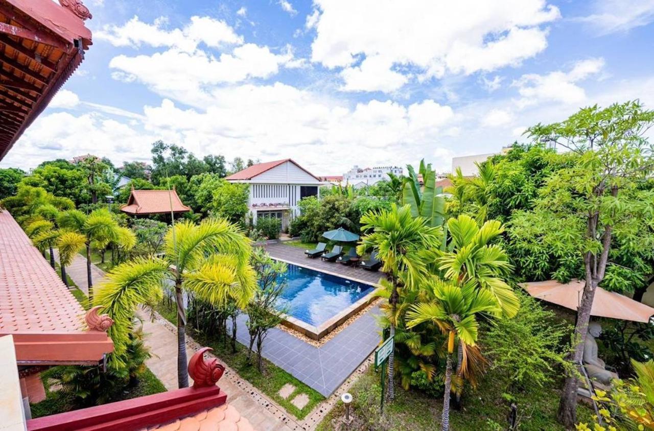 Savada Angkor Boutique Hotel Siem Reap Exterior photo