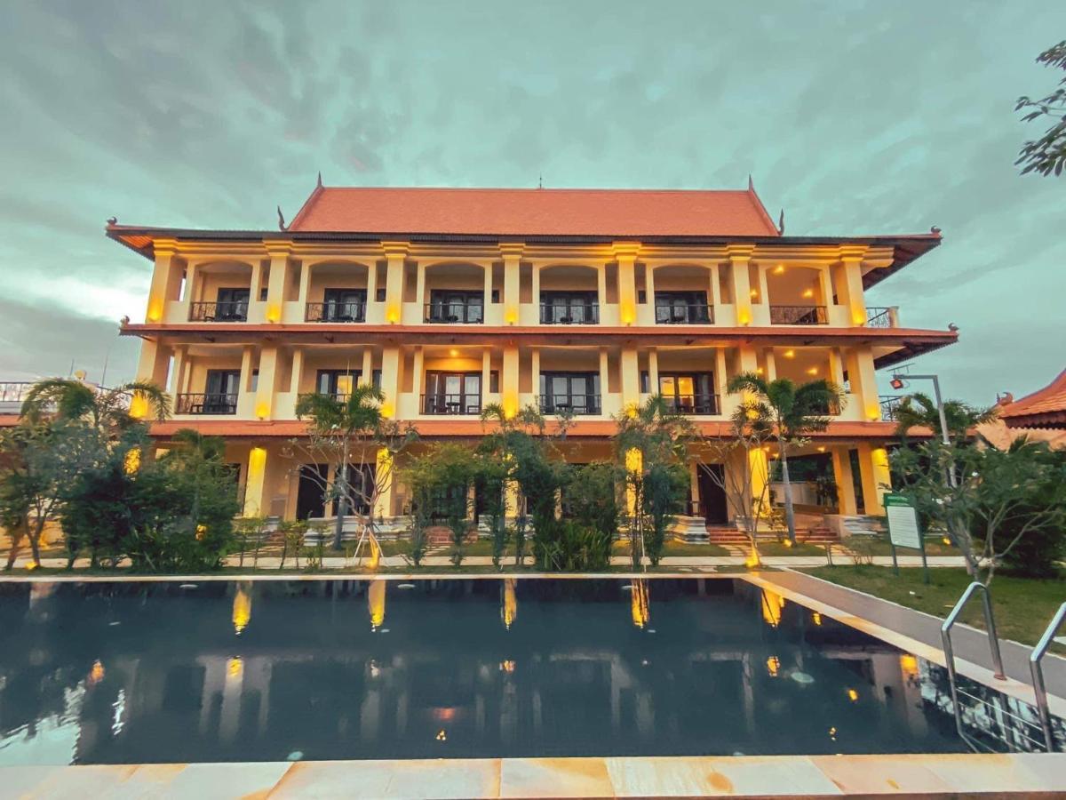 Savada Angkor Boutique Hotel Siem Reap Exterior photo