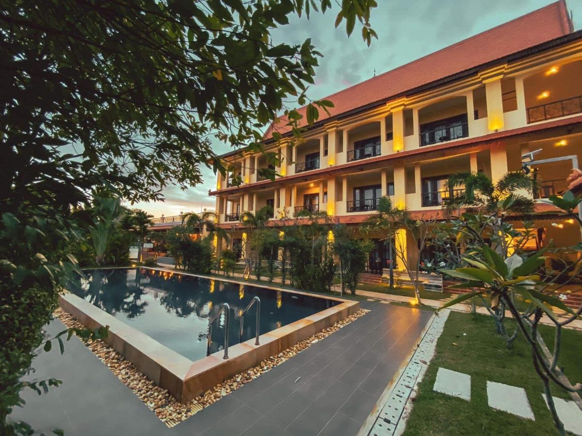 Savada Angkor Boutique Hotel Siem Reap Exterior photo