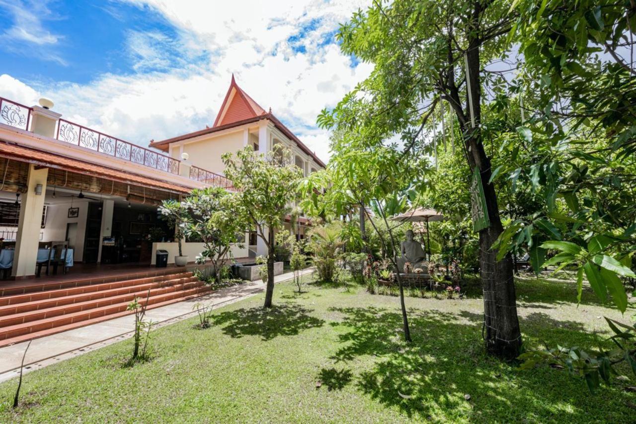 Savada Angkor Boutique Hotel Siem Reap Exterior photo