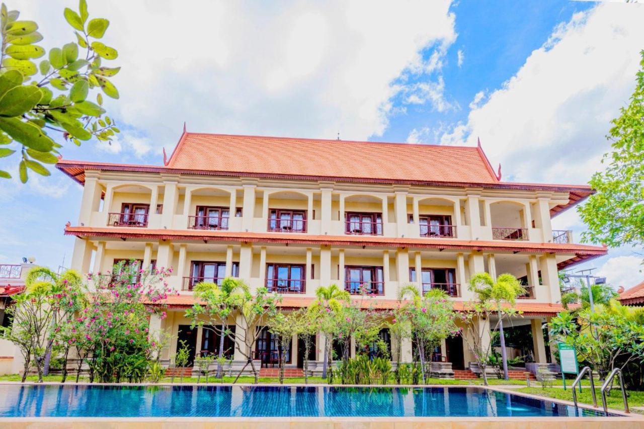 Savada Angkor Boutique Hotel Siem Reap Exterior photo