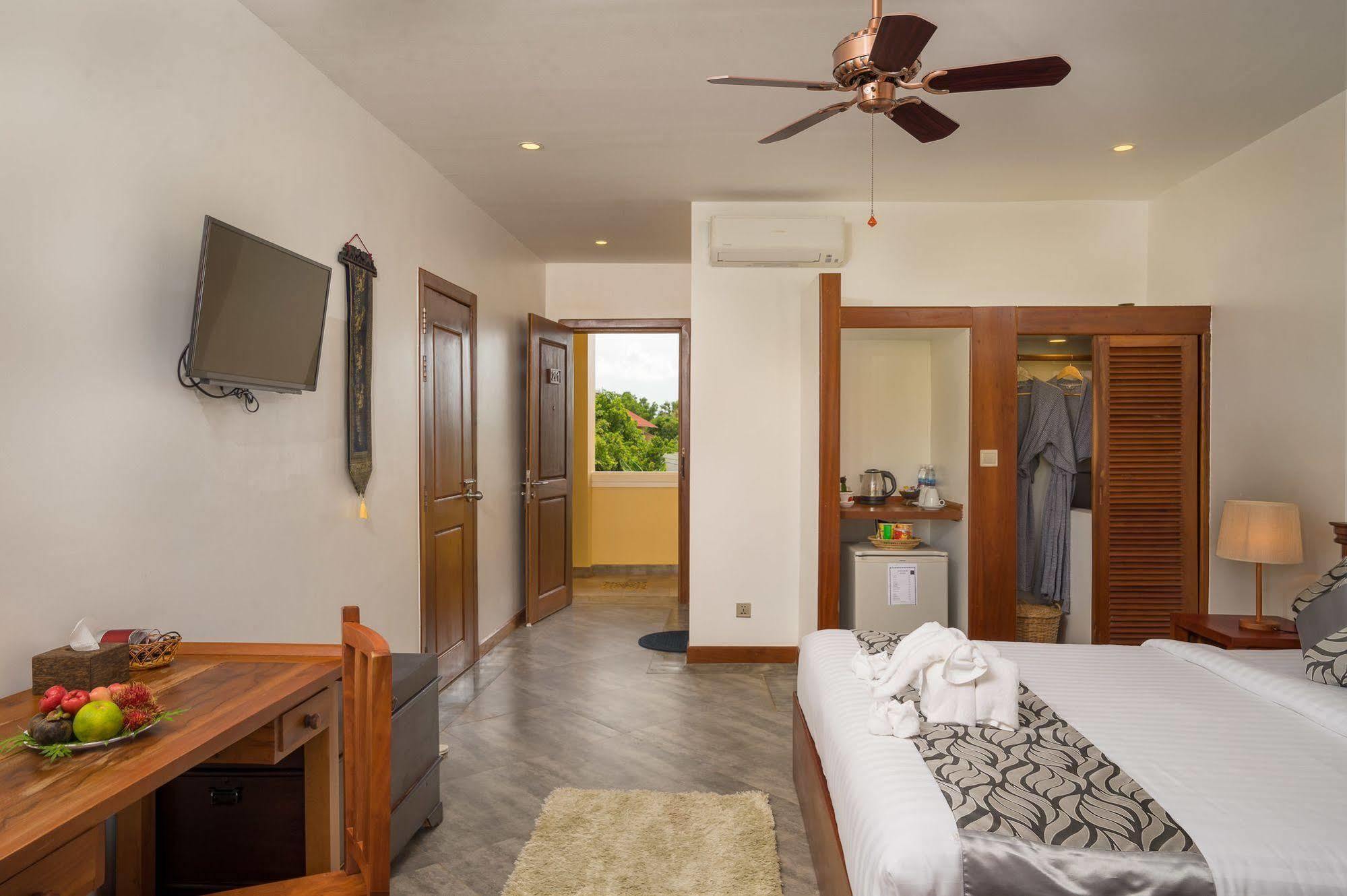 Savada Angkor Boutique Hotel Siem Reap Exterior photo