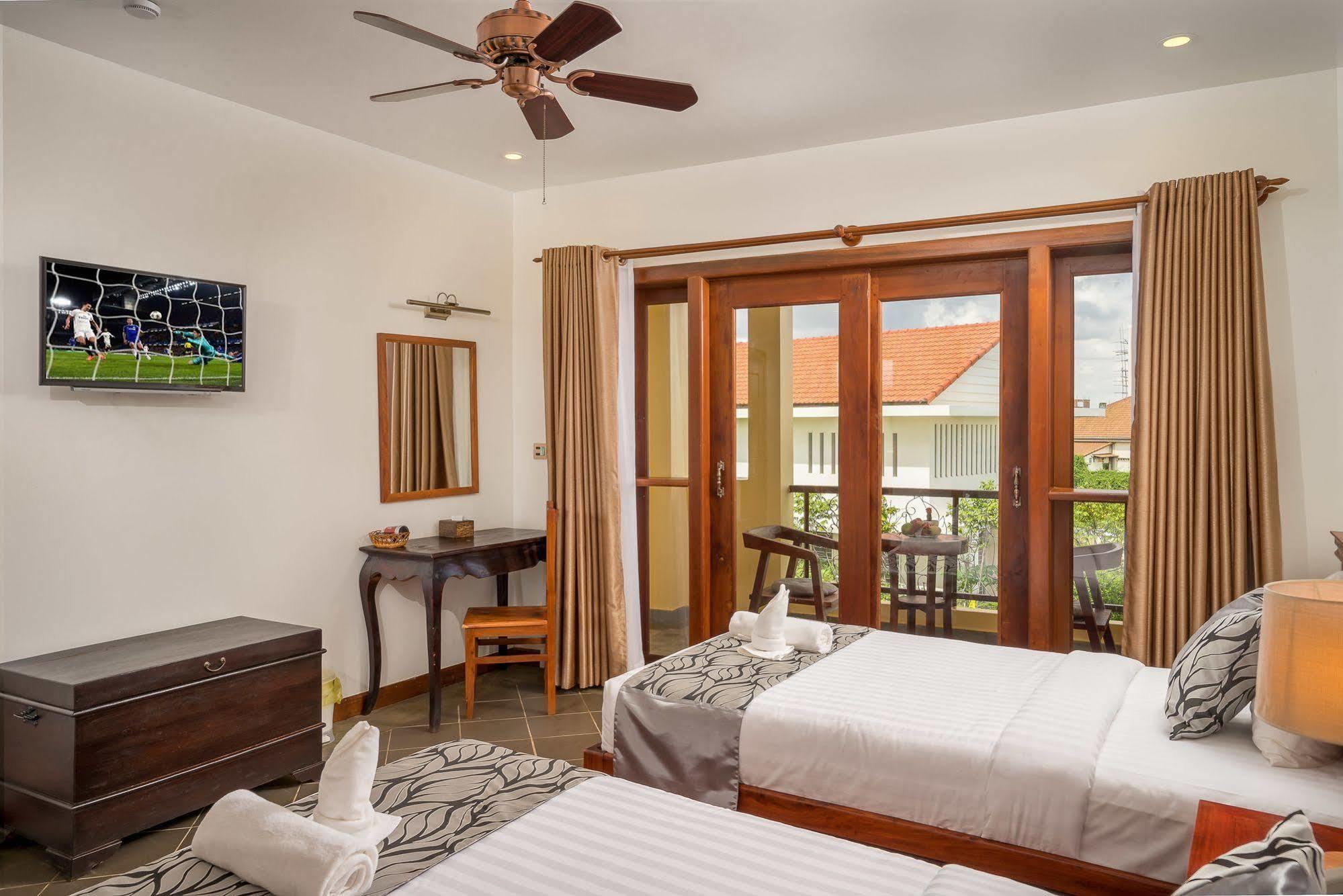 Savada Angkor Boutique Hotel Siem Reap Exterior photo