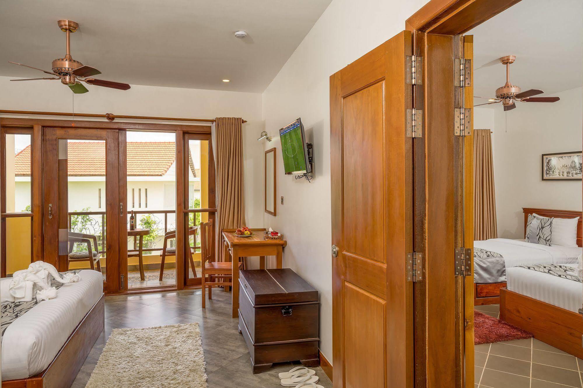 Savada Angkor Boutique Hotel Siem Reap Exterior photo