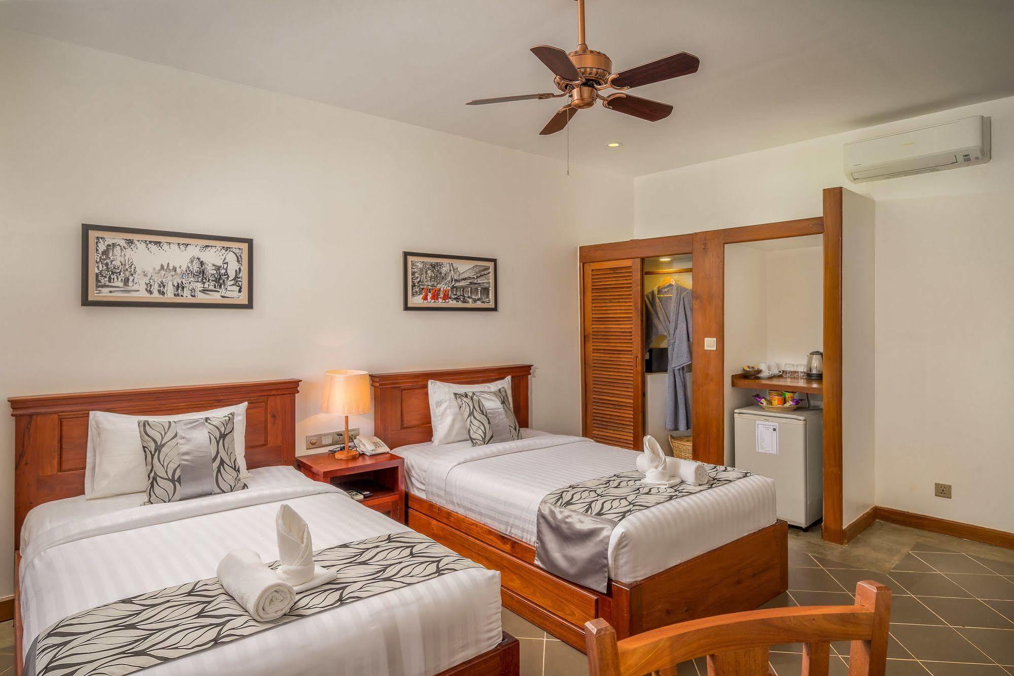 Savada Angkor Boutique Hotel Siem Reap Exterior photo