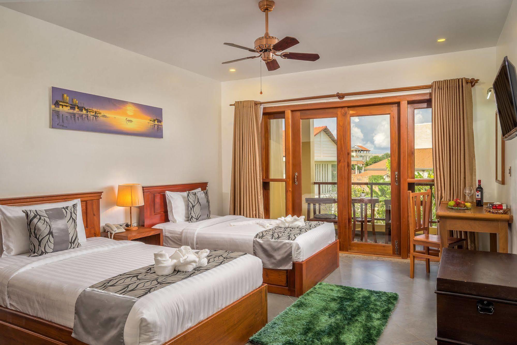 Savada Angkor Boutique Hotel Siem Reap Exterior photo